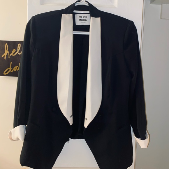 Vero Moda B&W Blazer - Picture 1 of 1